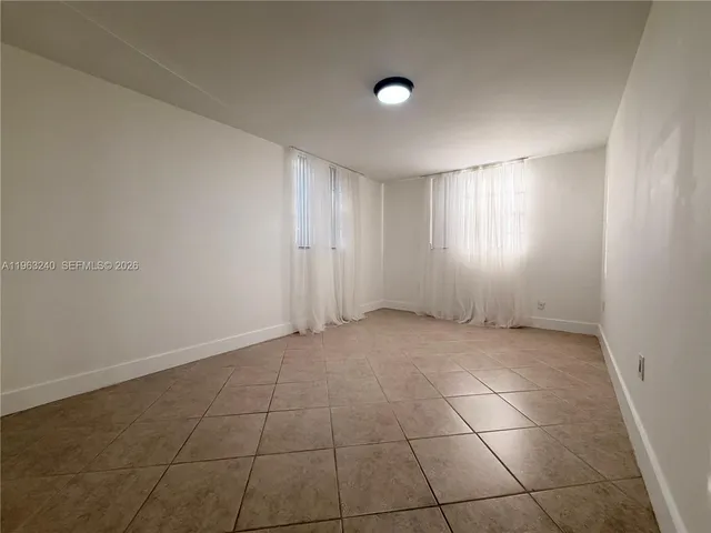 $2,400 | 10835 Southwest 112th Avenue, Unit 116, Miami, FL 33176