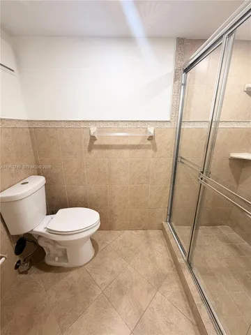 $2,400 | 10835 Southwest 112th Avenue, Unit 116, Miami, FL 33176