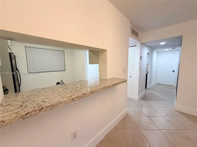 $2,400 | 10835 Southwest 112th Avenue, Unit 116, Miami, FL 33176