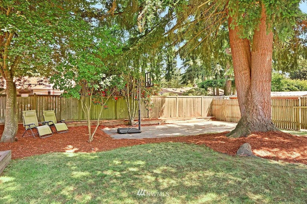4600 Northeast 23rd Street Renton, WA 98059 - Photo 17 of 18