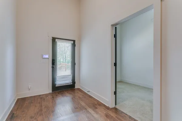 $2,700 | 3221 B Lincoln Avenue, Nashville, TN 37218