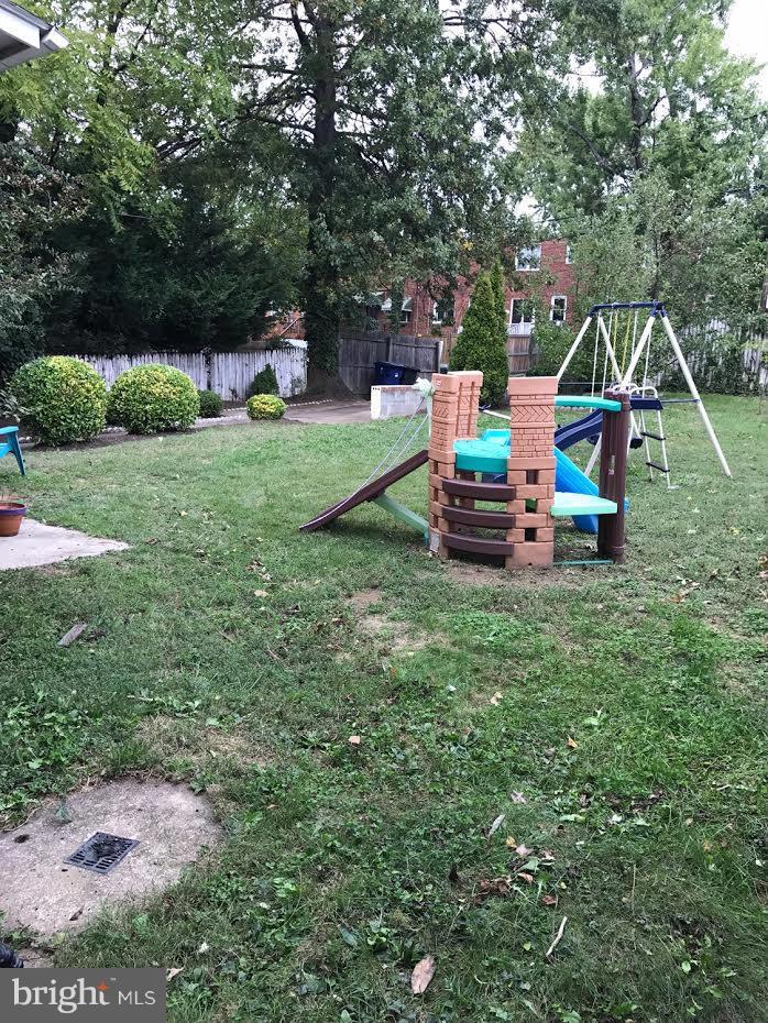 204 West Glebe Road Alexandria, VA 22305 - Photo 26 of 26 a childrens park with lots of swings and slides