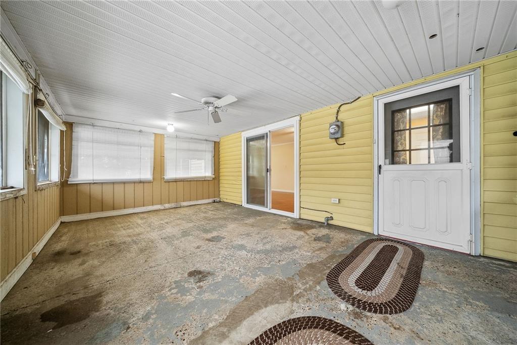 185 Walnut Street Beaver, PA 15009 - Photo 30 of 43 a view of an empty room and window