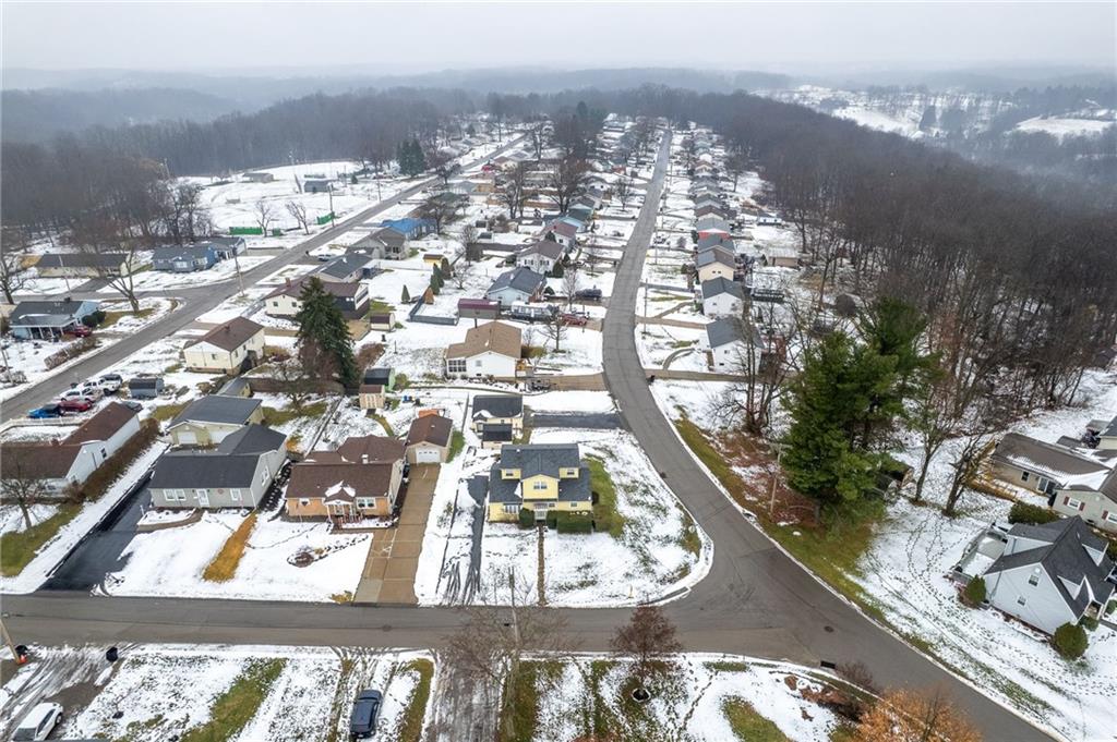 185 Walnut Street Beaver, PA 15009 - Photo 41 of 43 a view of a city from a terrace