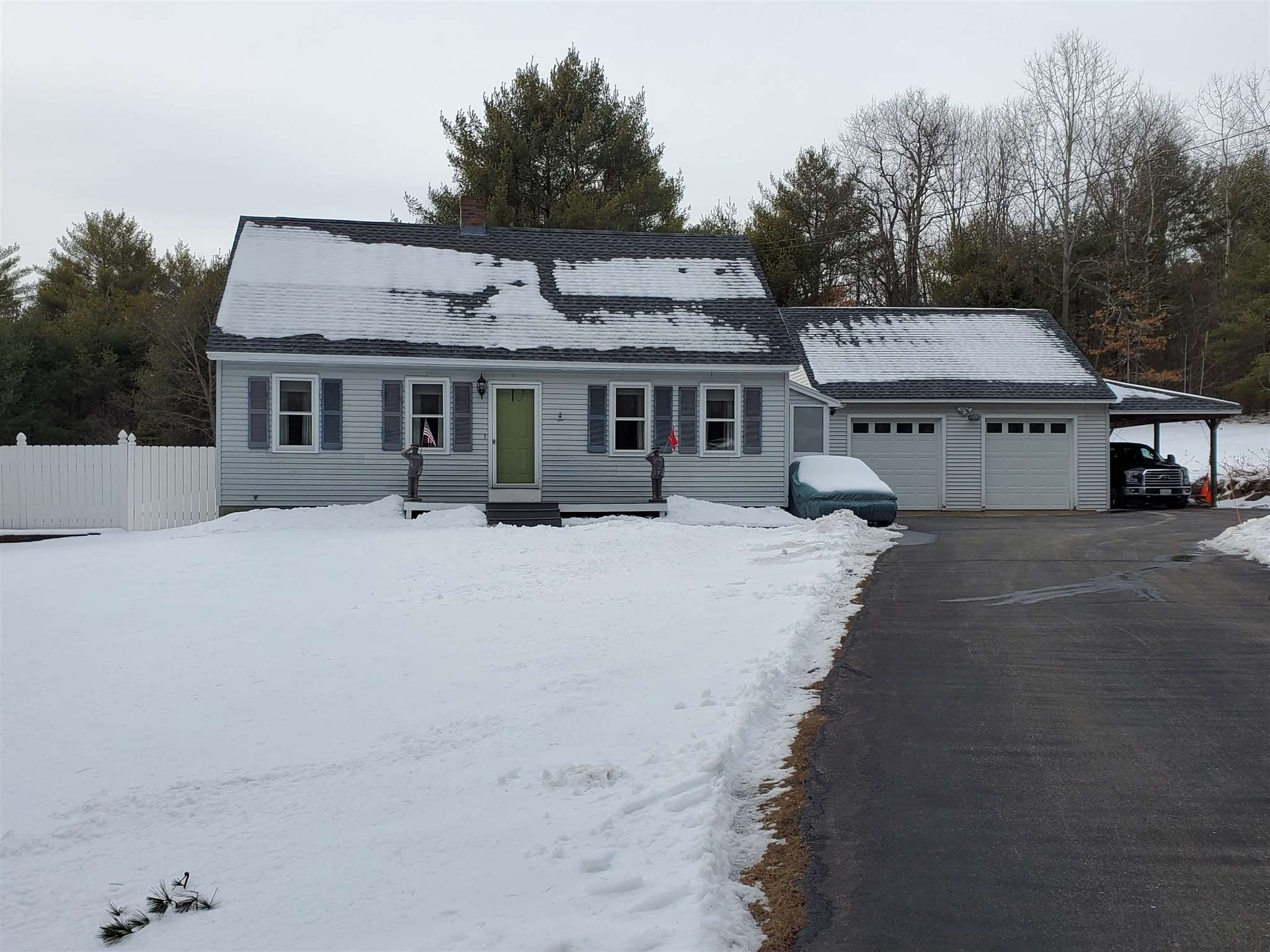 465 Goboro Road Epsom, NH 03234 - Photo 2 of 40