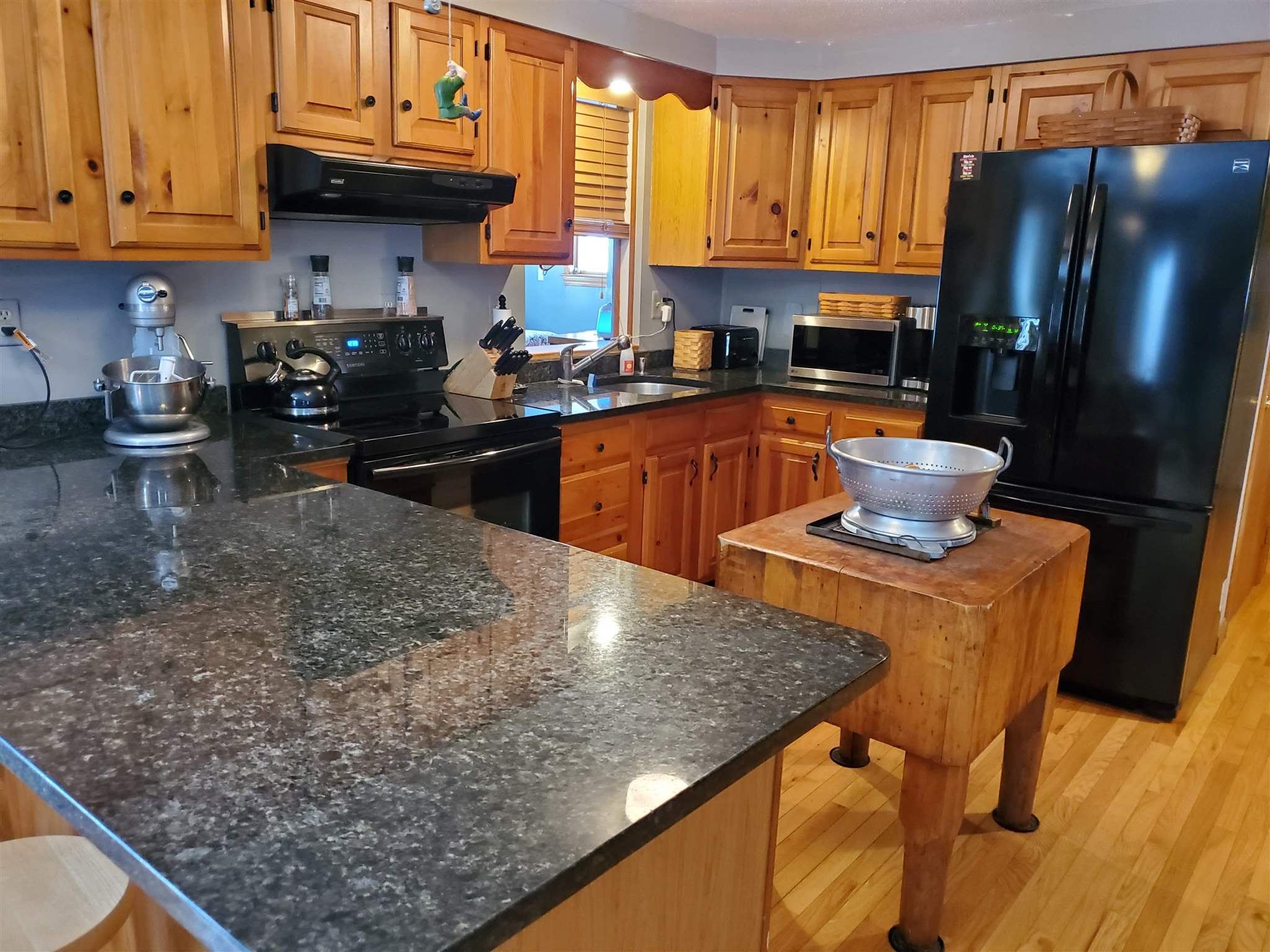 465 Goboro Road Epsom, NH 03234 - Photo 4 of 40
