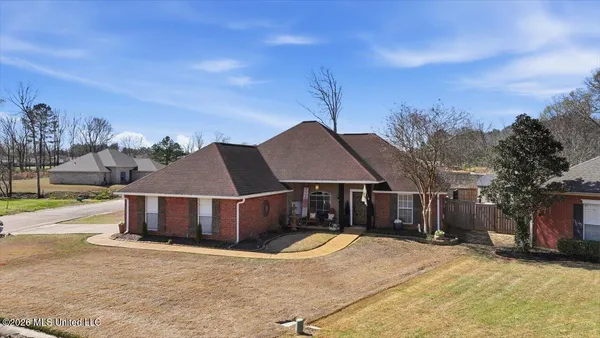 $299,900 | 522 Patrick Farms Drive, Pearl, MS 39208