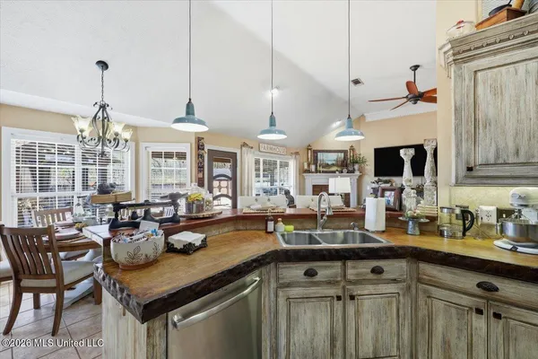 $299,900 | 522 Patrick Farms Drive, Pearl, MS 39208