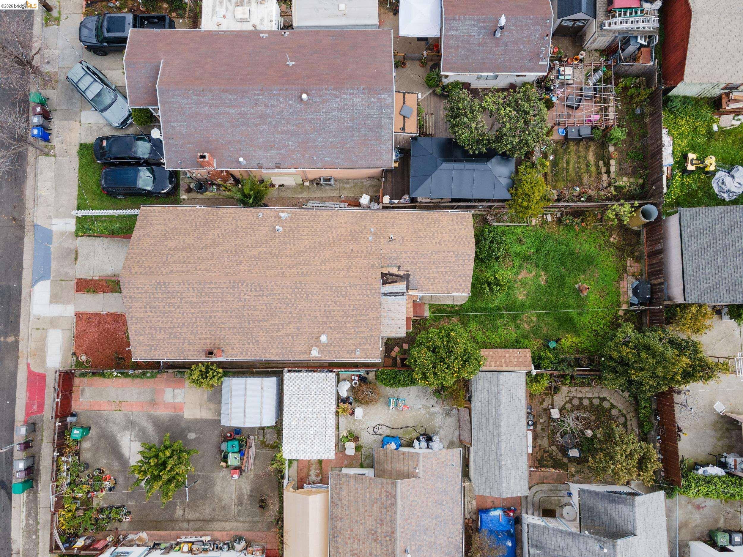 2316 Ransom Avenue Oakland, CA 94601 - Photo 35 of 37 an aerial view of multiple houses with a yard