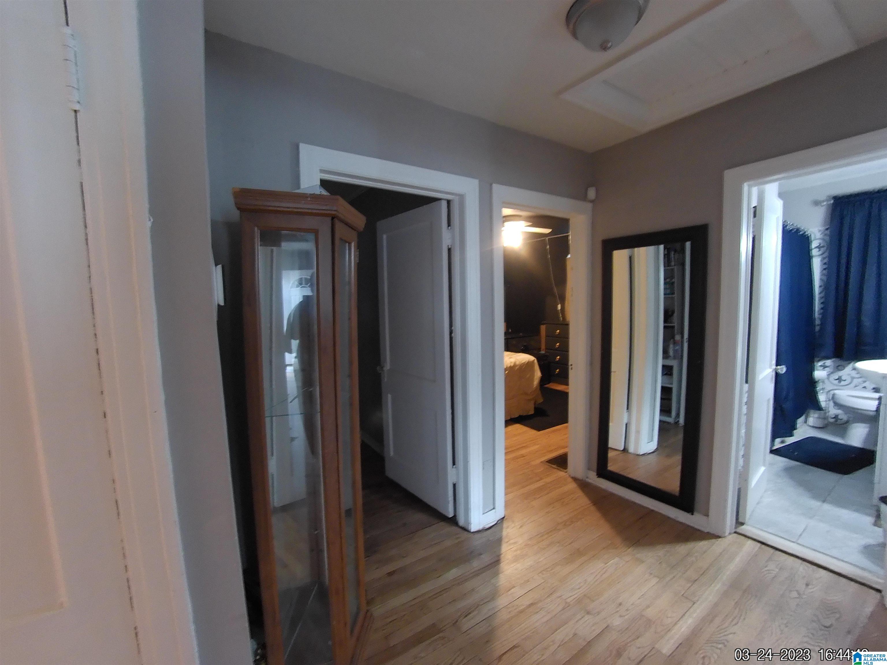 705 Center Place Southwest Birmingham, AL 35211 - Photo 13 of 30