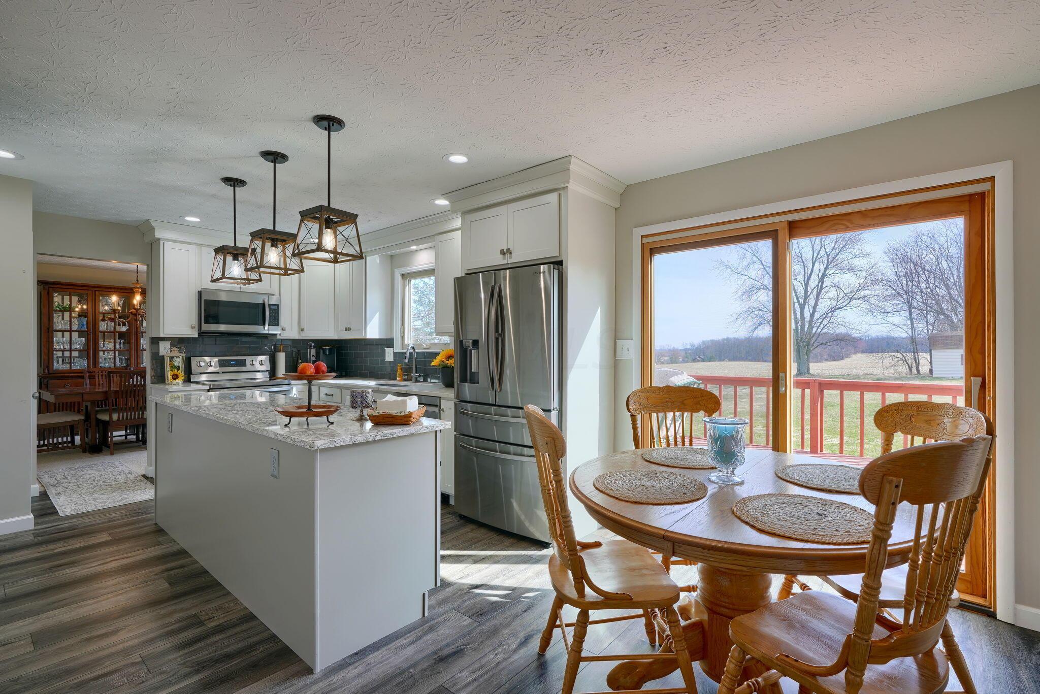 1360 Heister Road Northwest Lancaster, OH 43130 - Photo 18 of 63 Eating space