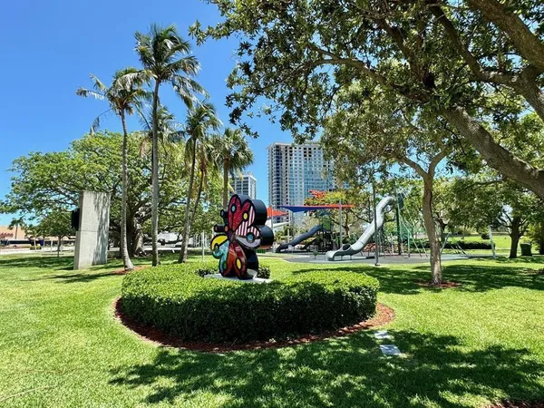 $2,700 | 1830 Radius Drive, Unit 1220, Hollywood, FL 33020