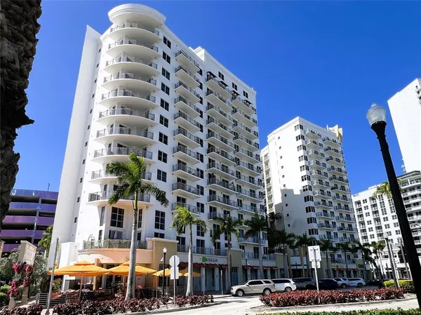 $2,700 | 1830 Radius Drive, Unit 1220, Hollywood, FL 33020
