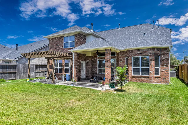 $2,800 | 27923 Barberry Banks Lane, Fulshear, TX 77441