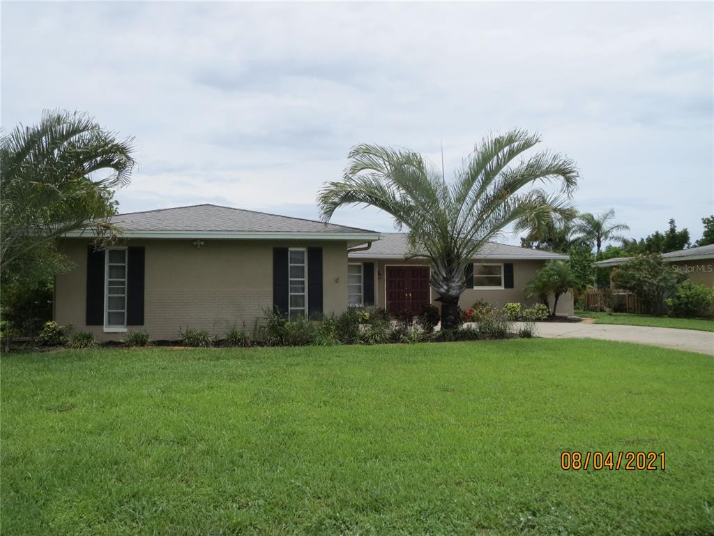 1704 Sandy Court Venice, FL 34293 - Photo 1 of 1 FRONT