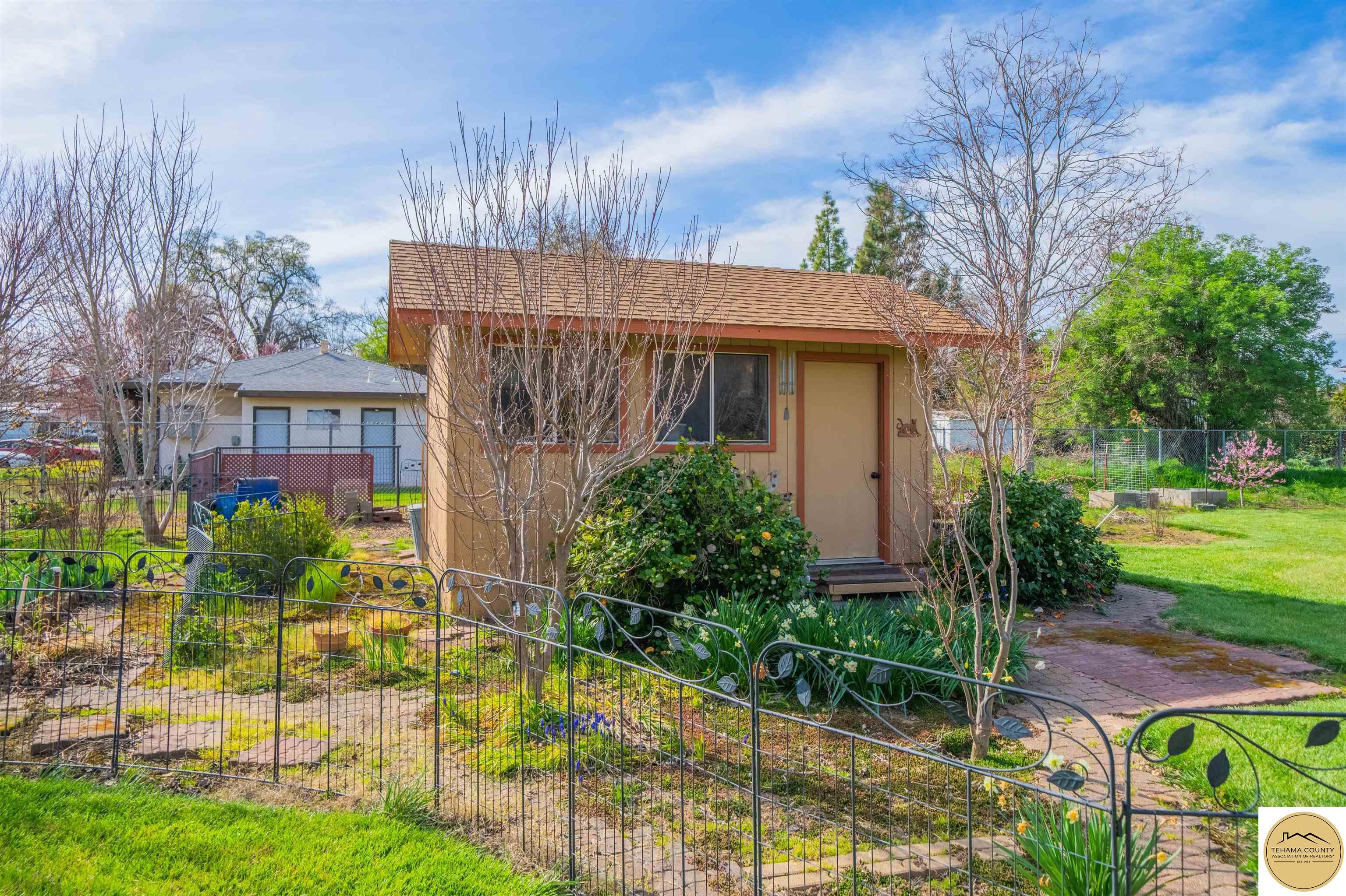 580 3rd Street Gerber, CA 96035 - Photo 15 of 17