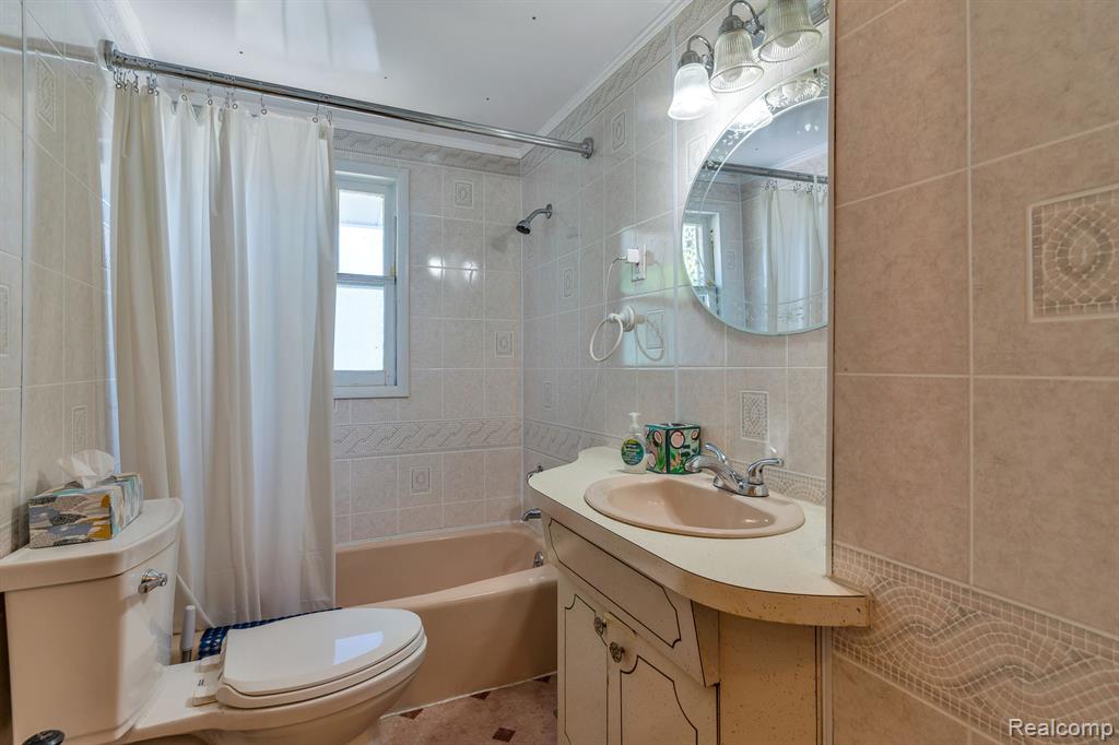 8057 South State Road Goodrich, MI 48438 - Photo 15 of 24