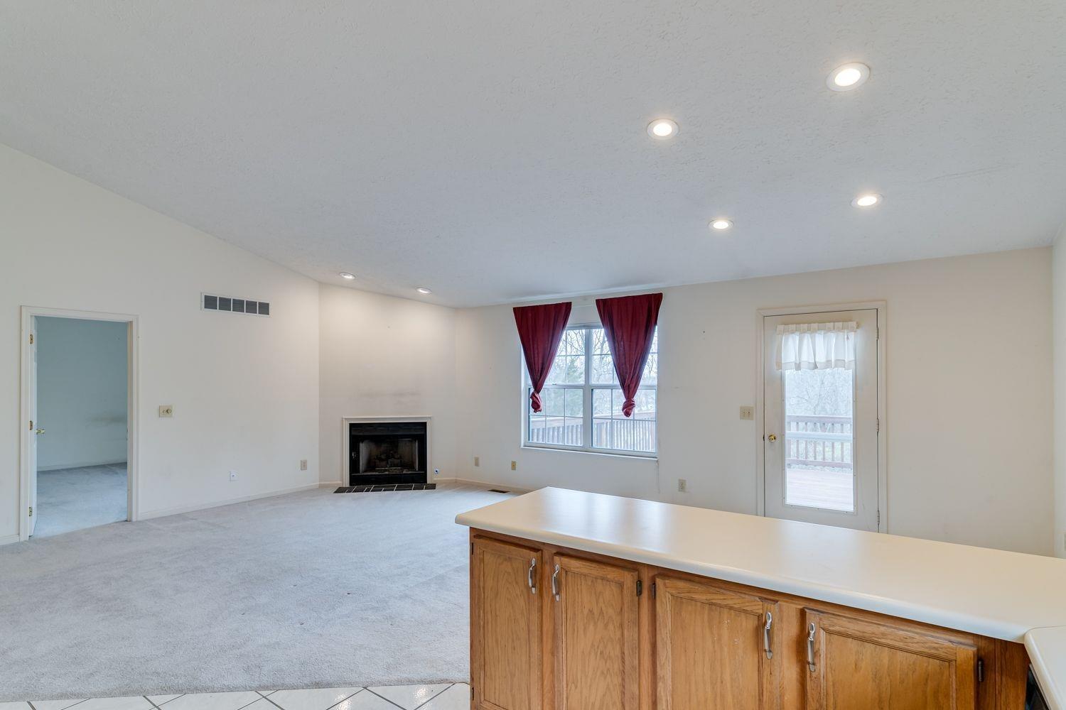3537 Jessup Road Cincinnati, OH 45239 - Photo 4 of 33