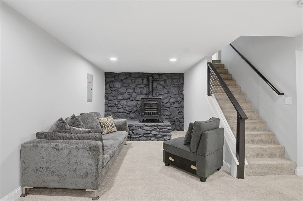 185 Davis Road Westminster, MA 01473 - Photo 22 of 36 a living room with furniture
