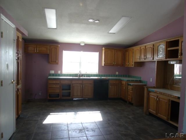 2100 Laberdee Road, Unit LABERDEE Adrian, MI 49221 - Photo 8 of 13 Gallery Image 8