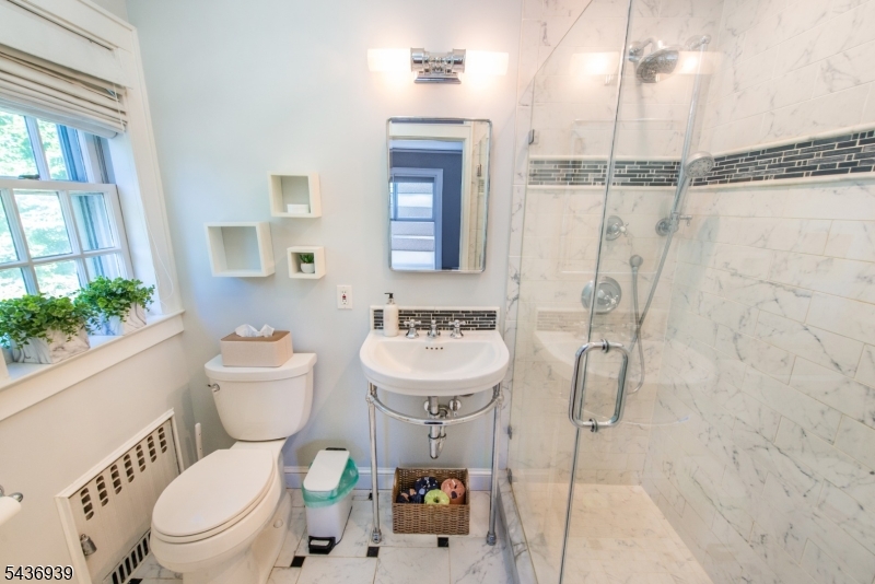 11 Yorke Road Mountain Lakes, NJ 07046 - Photo 33 of 50