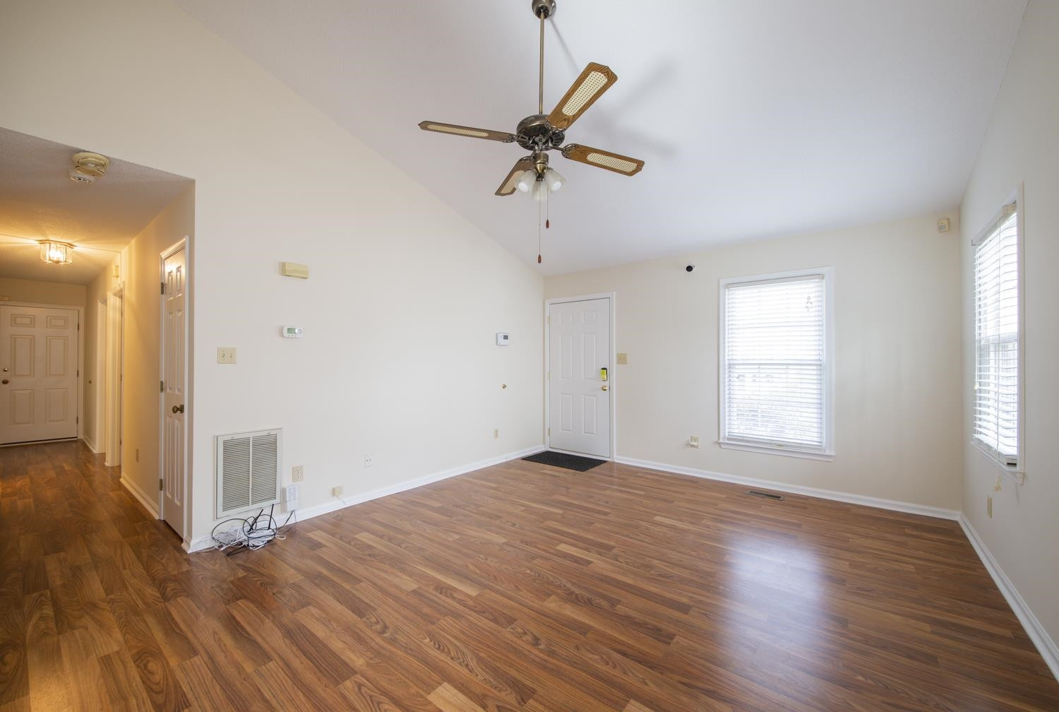 11805 North Exeter Way Raleigh, NC 27613 - Photo 4 of 19 Photo 4