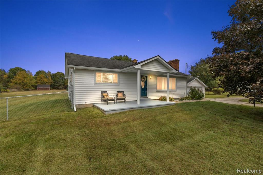 8918 Davisburg Road Clarkston, MI 48348 - Photo 1 of 51