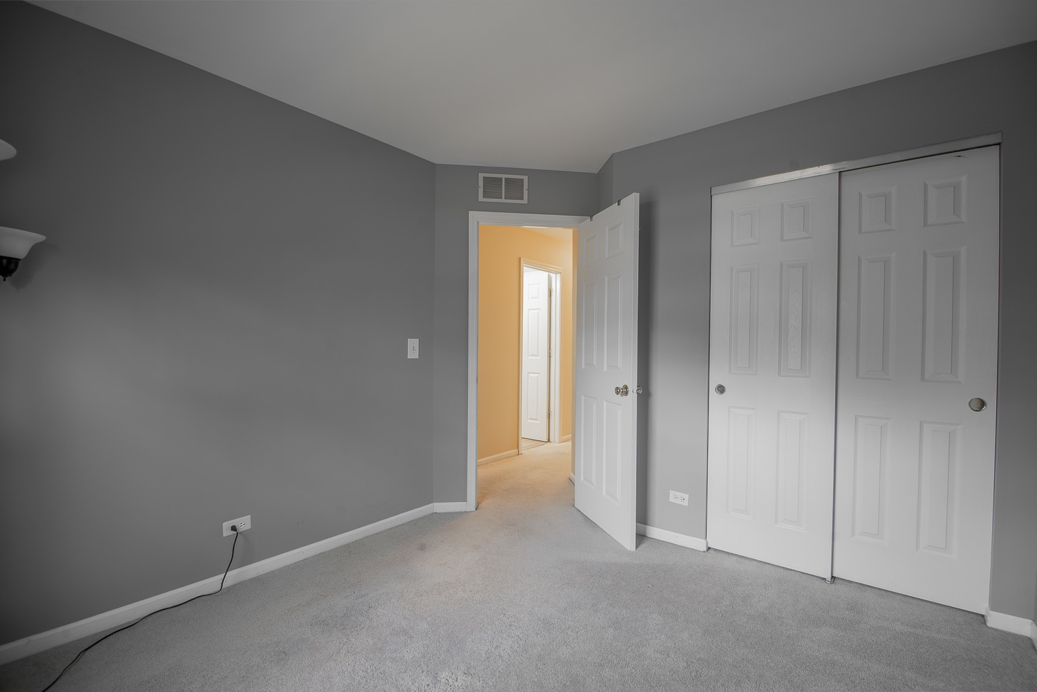 2891 Belle Lane, Unit 2891 Schaumburg, IL 60193 - Photo 12 of 25 a view of an empty room and window