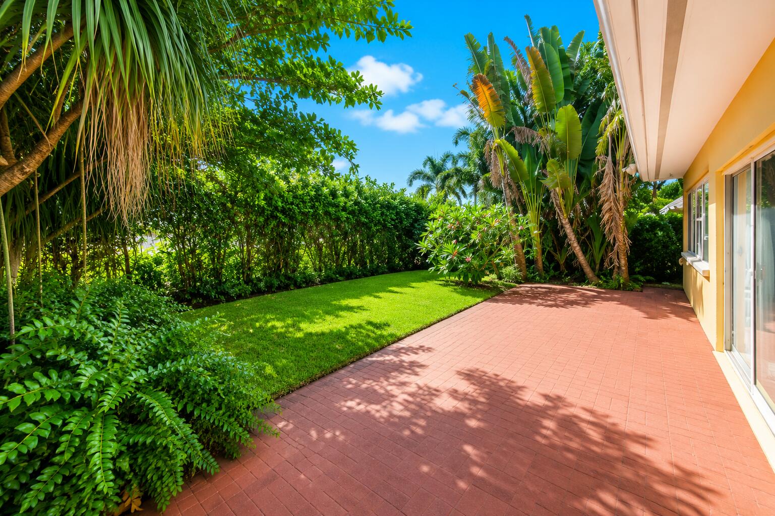 842 Fathom Road West North Palm Beach, FL 33408 - Photo 7 of 54 Patio
