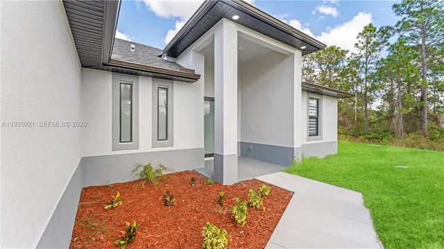 $359,900 | 1121 Crocus Street, Lehigh Acres, FL 33974