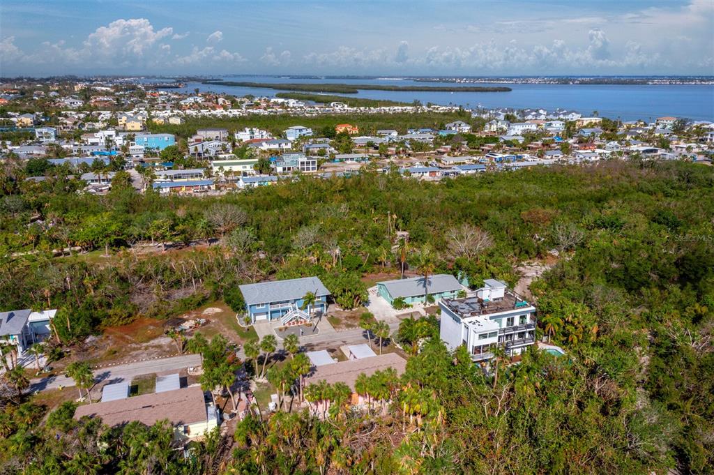 660 Gulf Bay Road Longboat Key, FL 34228 - Photo 5 of 20