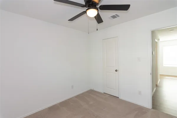 $1,800 | 544 Rancho Del Cielo Loop, Jarrell, TX 76537