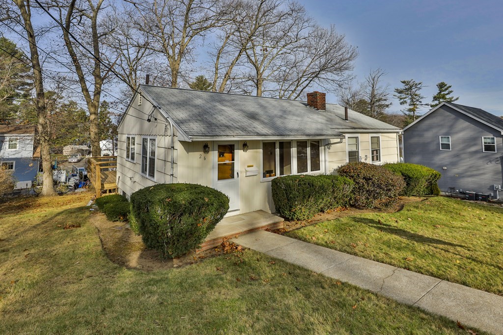 26 Lockwood Road Lynnfield, MA 01940 - Photo 1 of 30 Gallery Image 1
