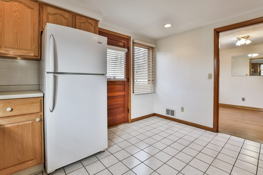 26 Lockwood Road Lynnfield, MA 01940 - Photo 14 of 30 Gallery Image 14
