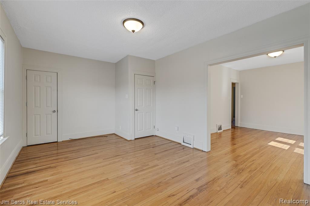 926-928 Nottingham Road Grosse Pointe Park, MI 48230 - Photo 44 of 51