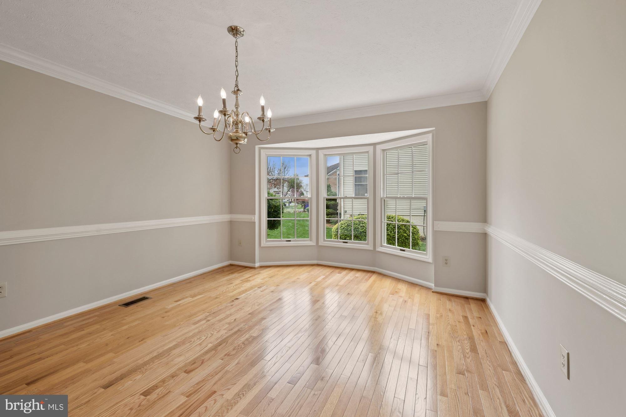 13464 Bregman Road Silver Spring, MD 20904 - Photo 23 of 53 Large Dining Room!