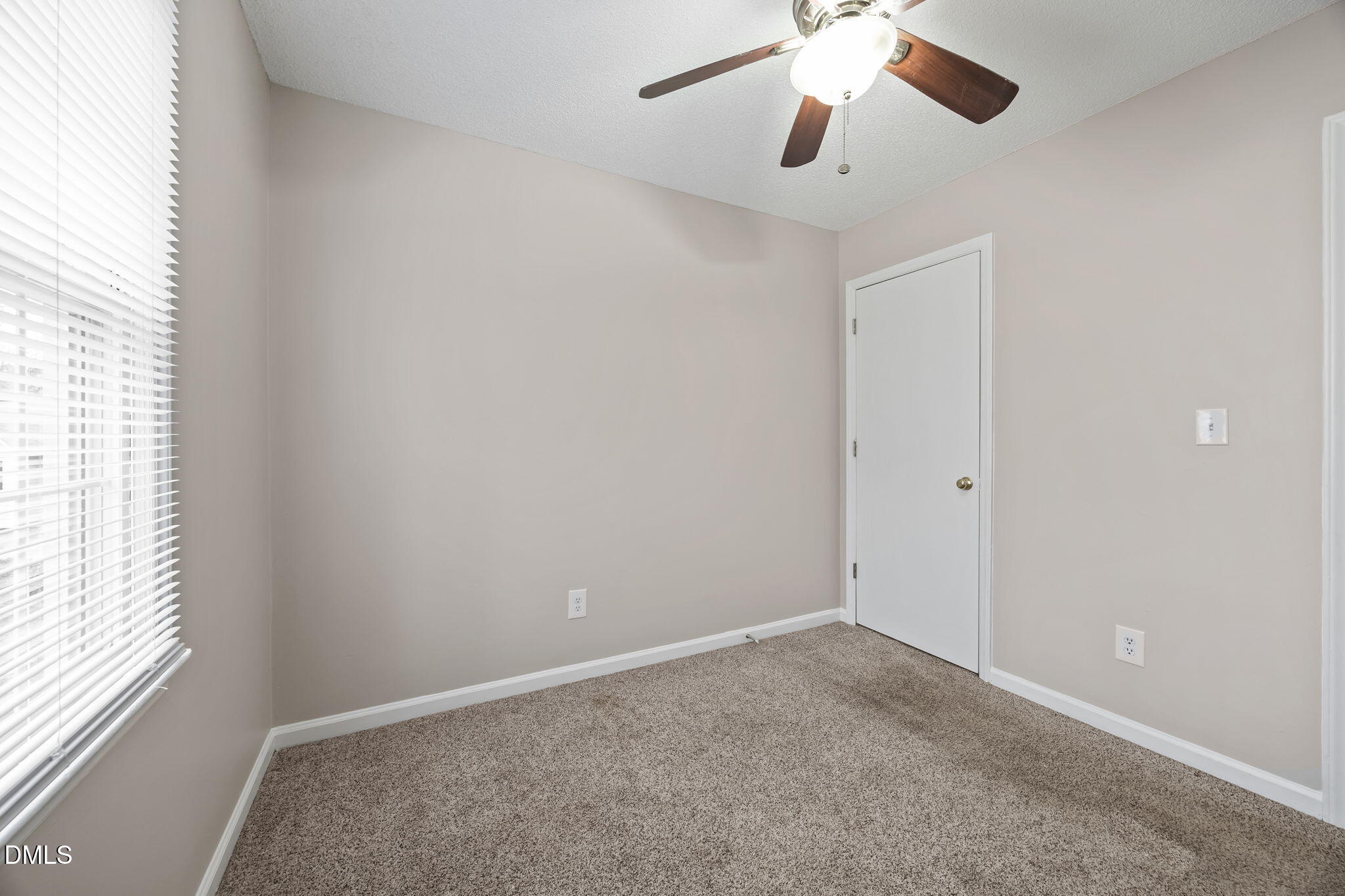 831 Dalewood Drive Raleigh, NC 27610 - Photo 11 of 21 20-web-or-mls-IMG_6571