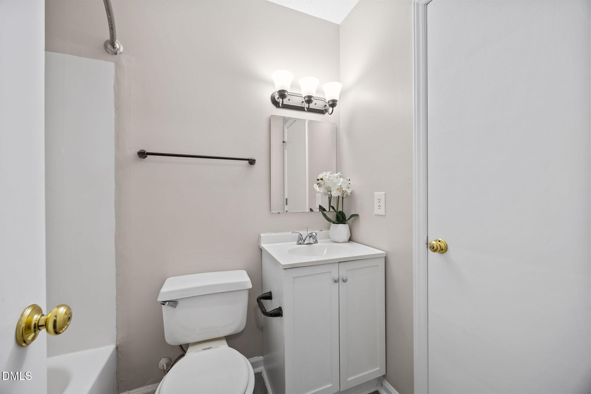 831 Dalewood Drive Raleigh, NC 27610 - Photo 17 of 21 26-web-or-mls-IMG_6592