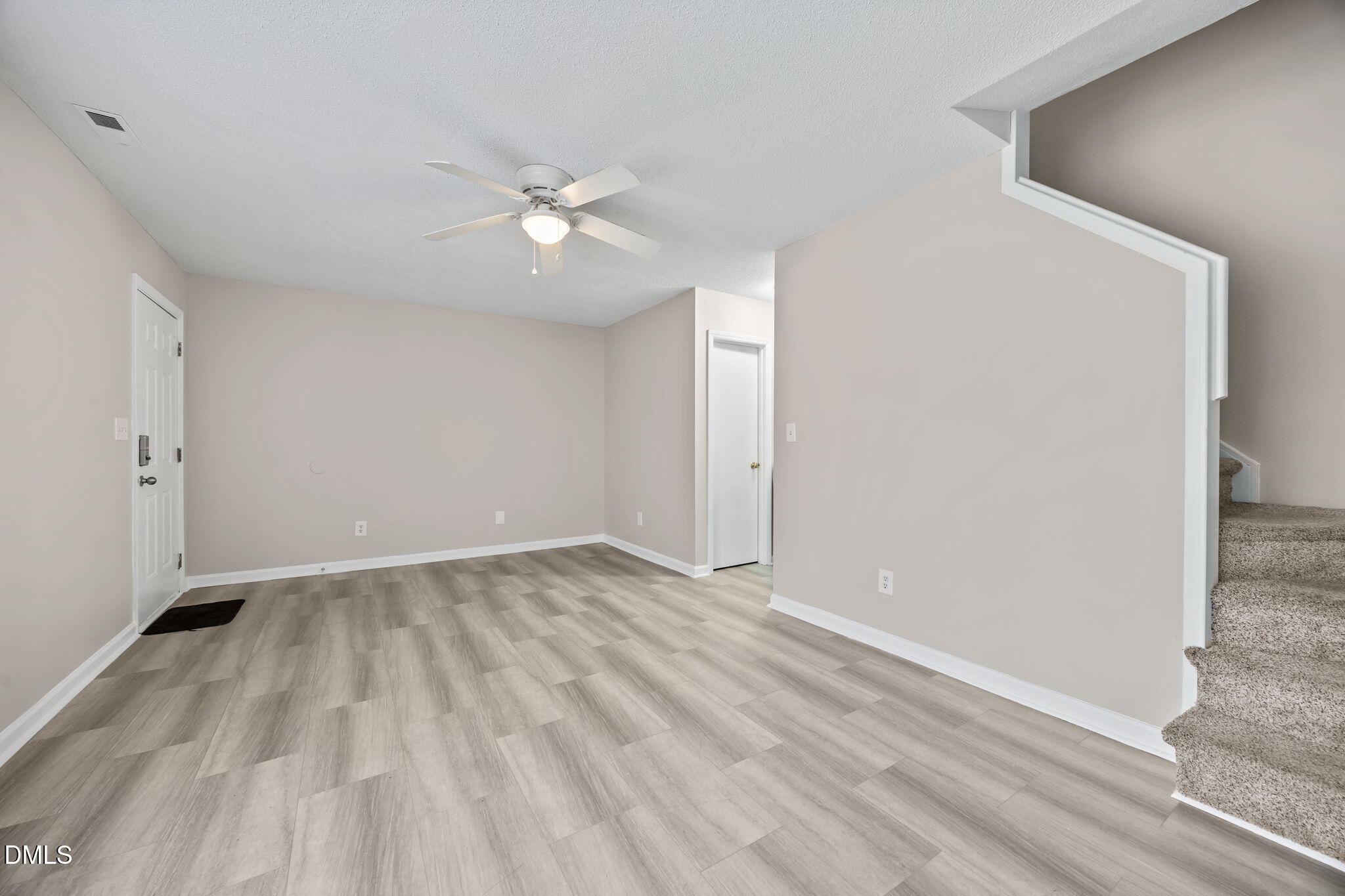 831 Dalewood Drive Raleigh, NC 27610 - Photo 5 of 21 12-web-or-mls-IMG_6547