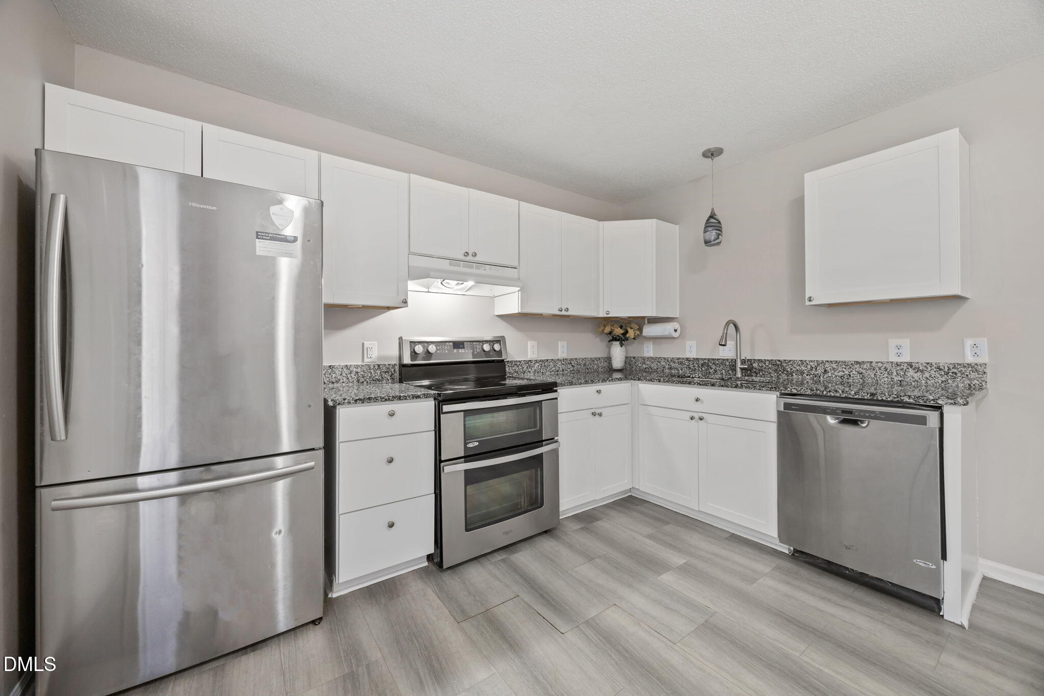 831 Dalewood Drive Raleigh, NC 27610 - Photo 7 of 21 17-web-or-mls-IMG_6562