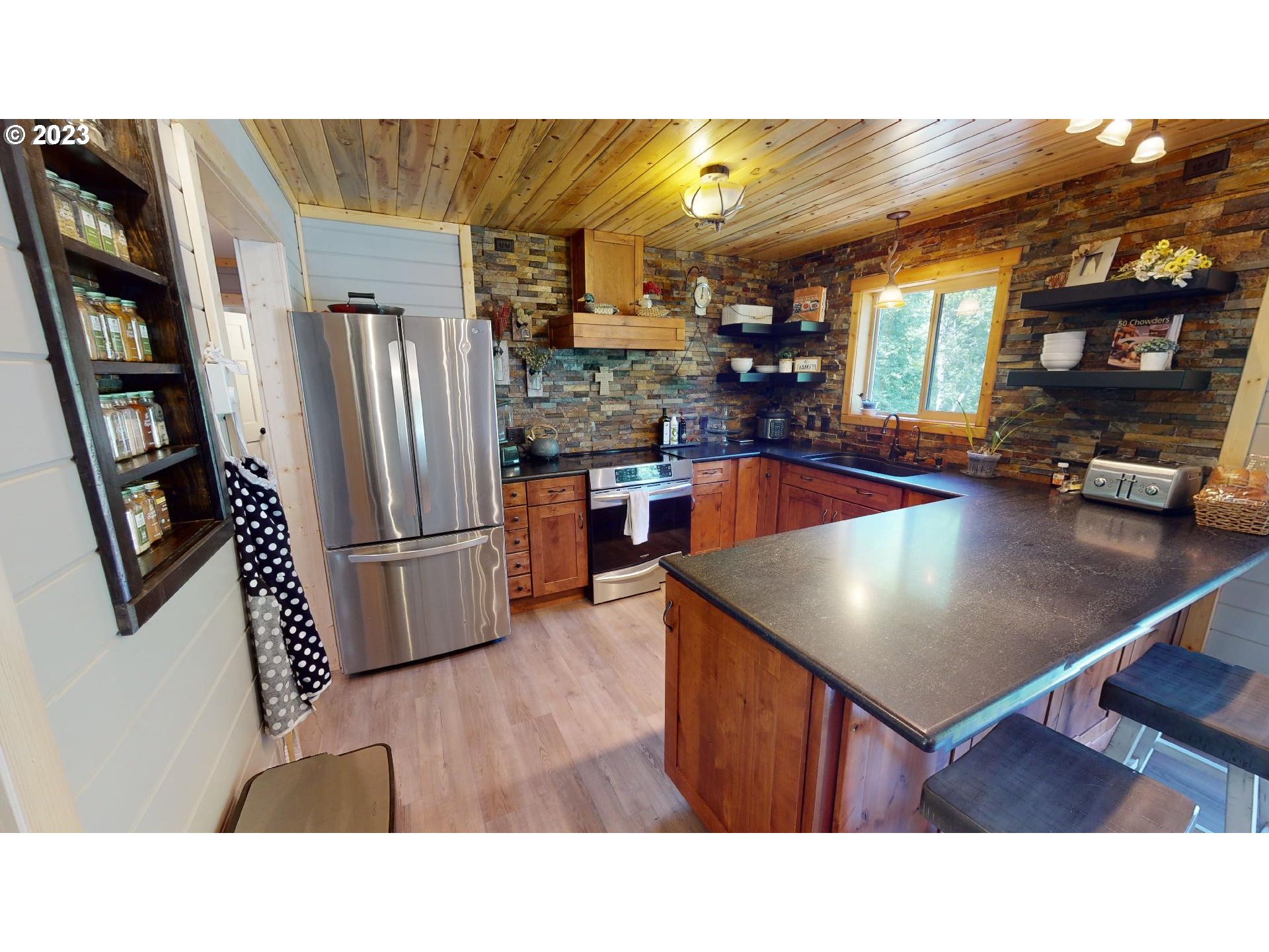 27786 Hunter Creek Road Gold Beach, OR 97444 - Photo 11 of 45 Kitchen