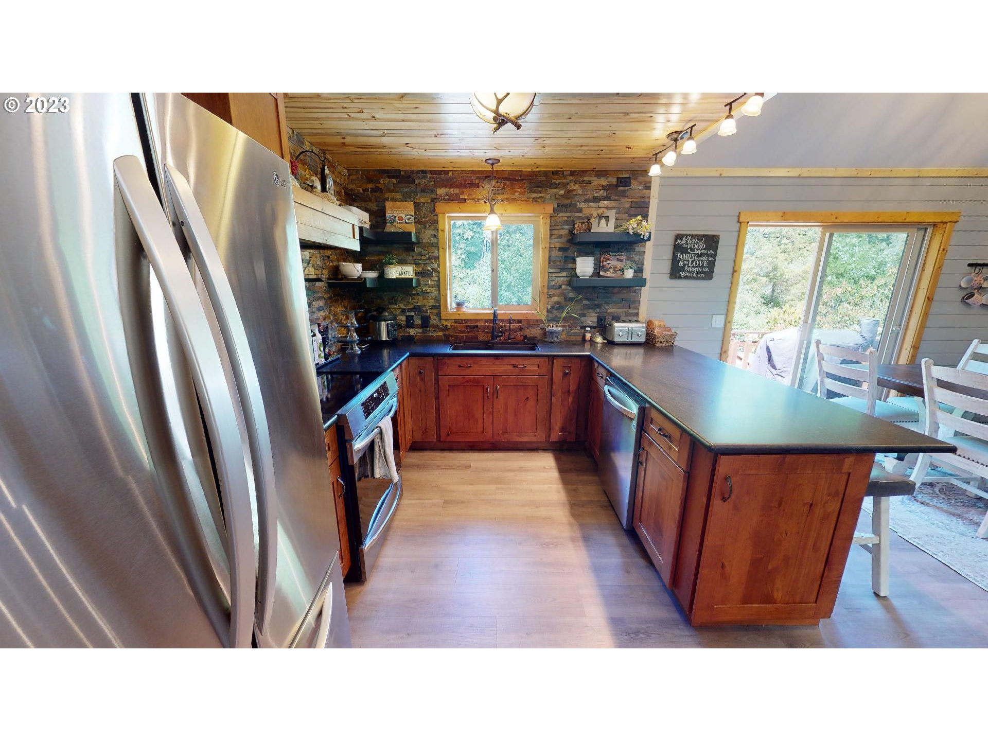 27786 Hunter Creek Road Gold Beach, OR 97444 - Photo 12 of 45 Kitchen
