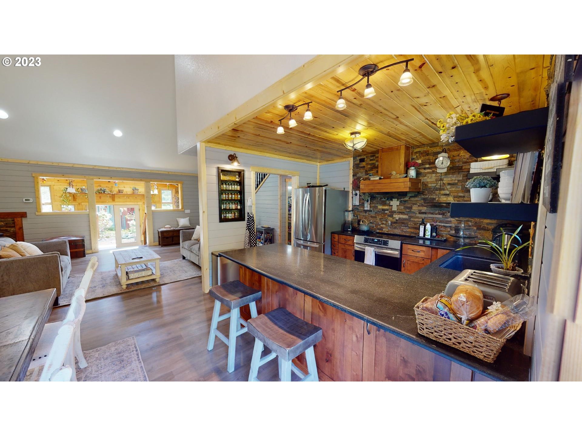 27786 Hunter Creek Road Gold Beach, OR 97444 - Photo 13 of 45 Kitchen/Dining Room