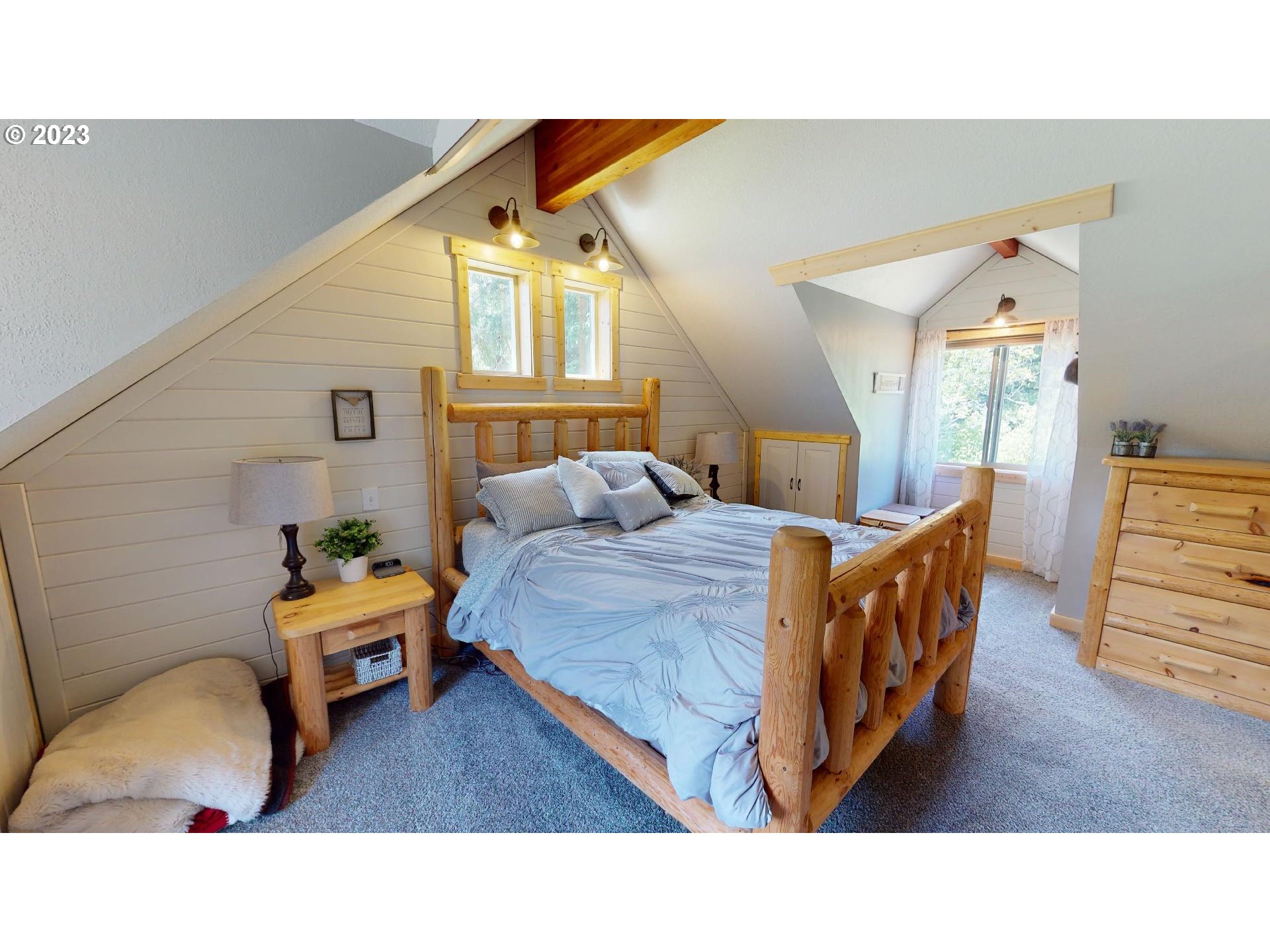 27786 Hunter Creek Road Gold Beach, OR 97444 - Photo 15 of 45 Primary Bedroom