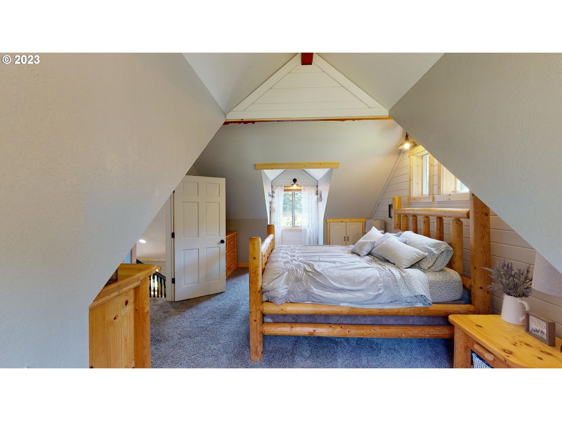 27786 Hunter Creek Road Gold Beach, OR 97444 - Photo 18 of 45 Primary Bedroom