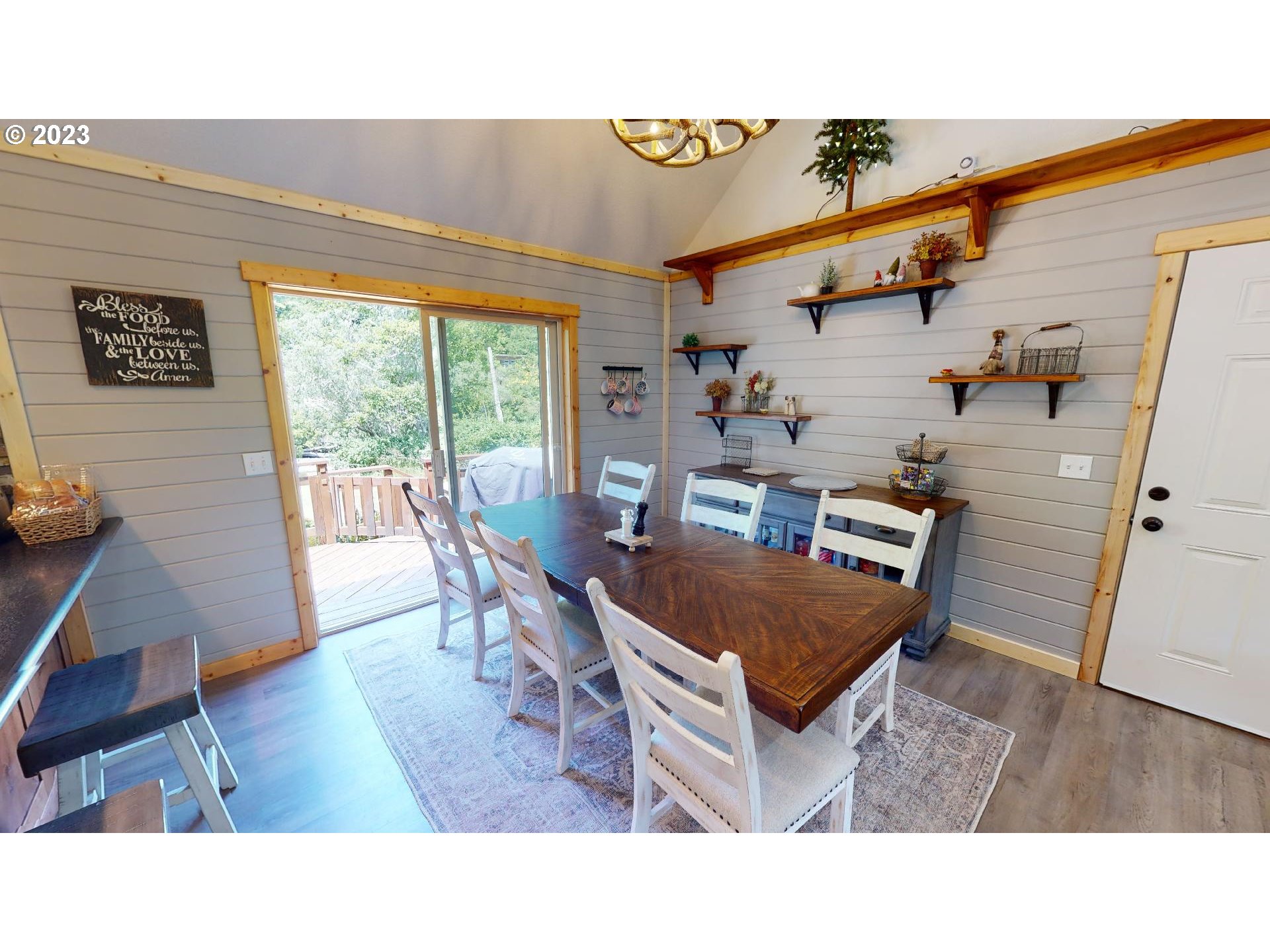 27786 Hunter Creek Road Gold Beach, OR 97444 - Photo 9 of 45 Dining Room