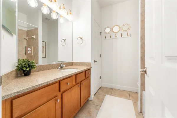 $264,900 | 2508 Southwest 35th Place, Unit V130, Gainesville, FL 32608