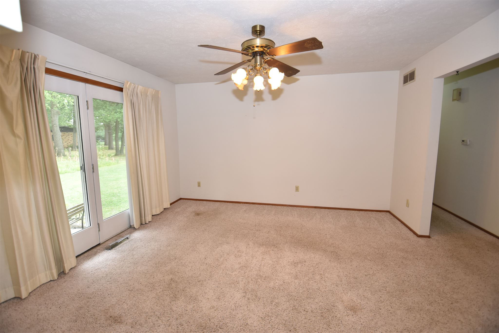 54560 Buckeye Road Mishawaka, IN 46545 - Photo 13 of 33 Gallery Image 13