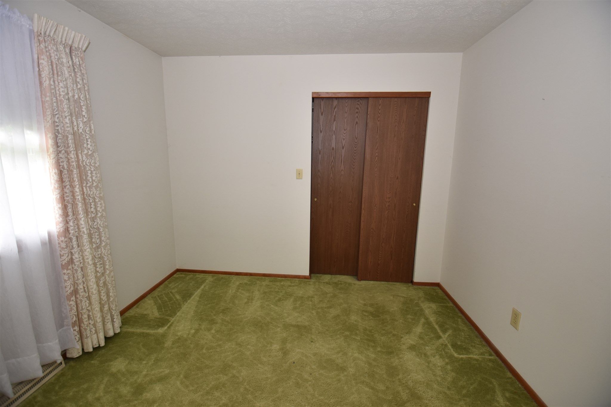 54560 Buckeye Road Mishawaka, IN 46545 - Photo 17 of 33 Gallery Image 17