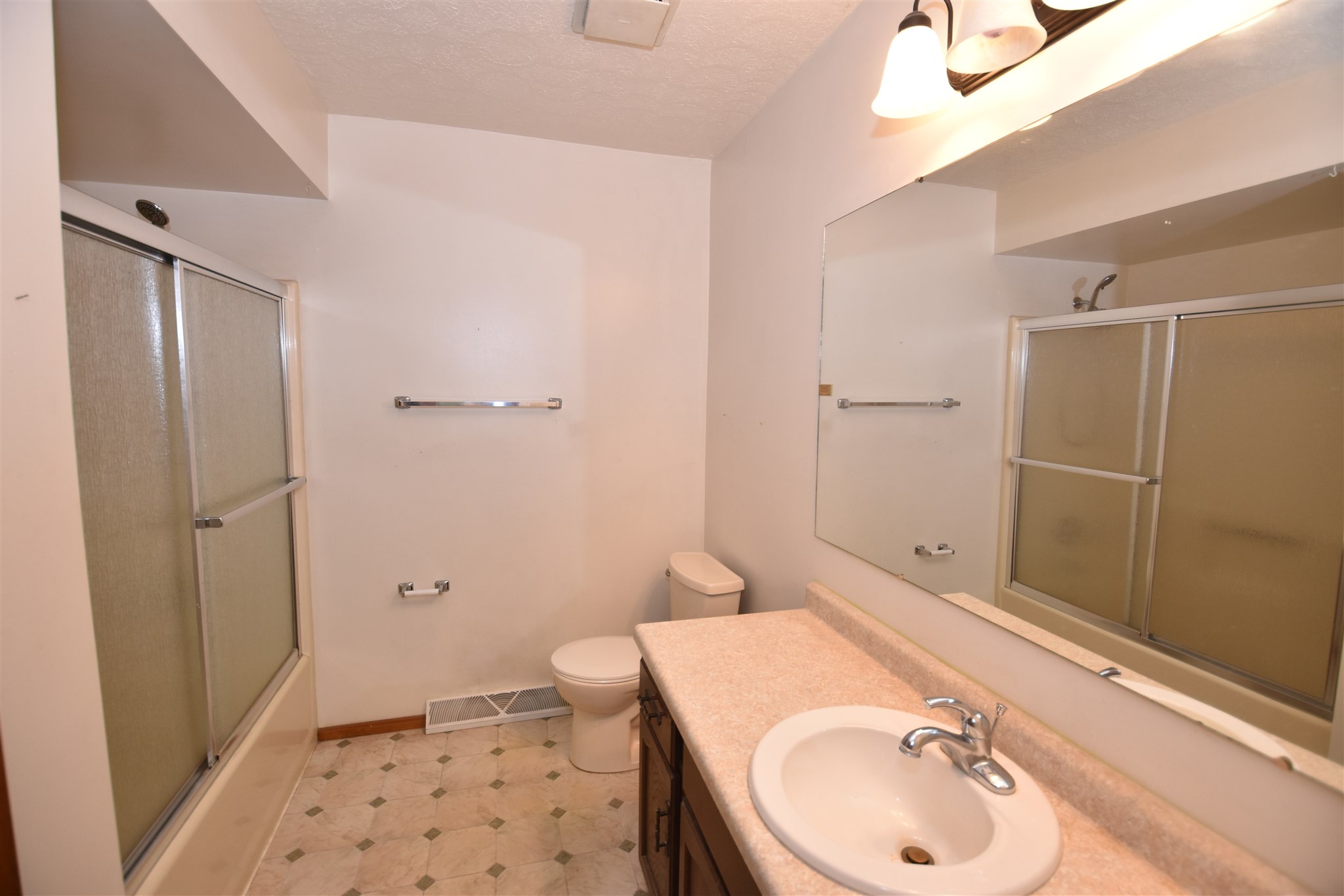 54560 Buckeye Road Mishawaka, IN 46545 - Photo 21 of 33 Gallery Image 21